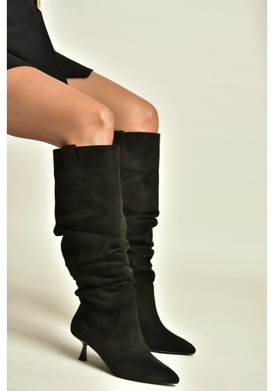 Fox Shoes Z282010602 Siyah Süet Alçak Topuklu Büzgülü Kadın Çizme