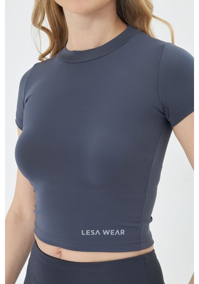 Lesa Wear Soft Touch Bedene Oturan Spor Crop T-shirt Short Fitted Antrasit