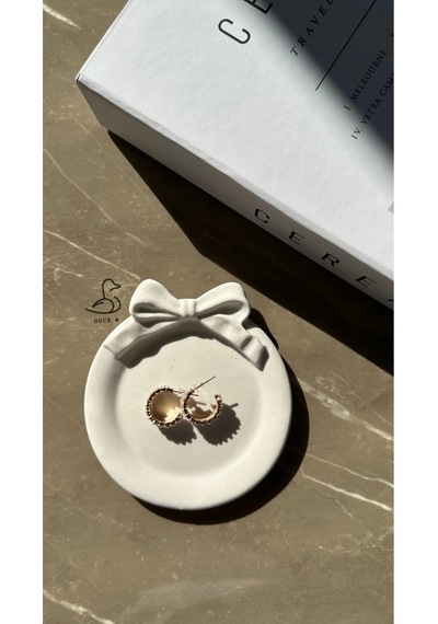 Kurdele Görünümlü Dekoratif Takı Tabağı 6x6 Cm