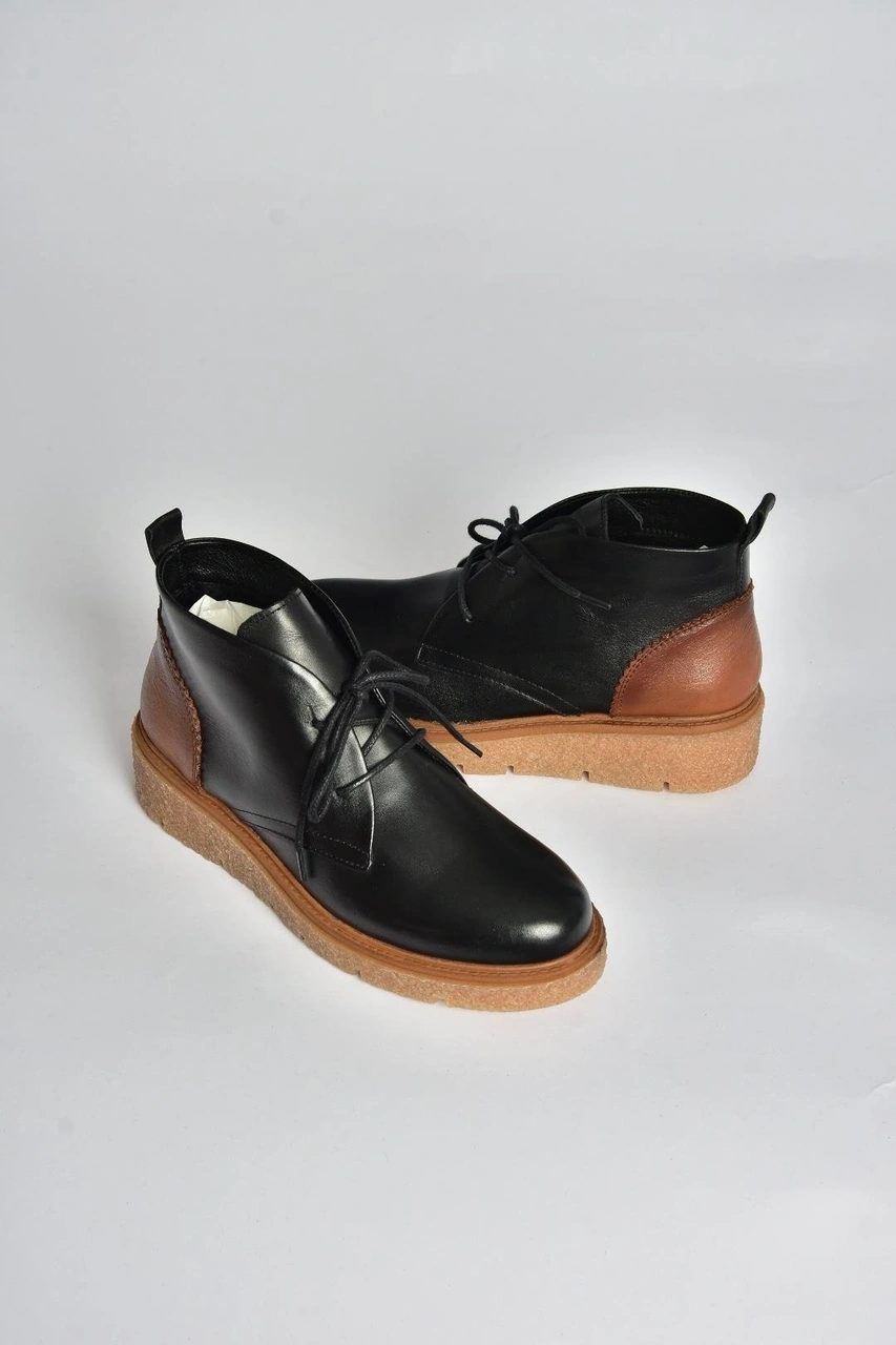 Fox Shoes V555011003 Siyah Hakiki Deri Comfort Ortopedik Taban Bağcıklı Kadın Bot Siyah-hakiki Deri Fox Shoes V555011003 Siyah Hakiki Deri Comfort Ortopedik Taban Bağcıklı Kadın Bot Siyah-hakiki Deri