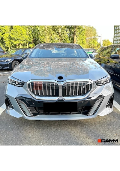 Bmw G60 G61 İ5 M Sport 2024+ Ön Tampon Bıçağı Sağ-sol Parlak Karbon