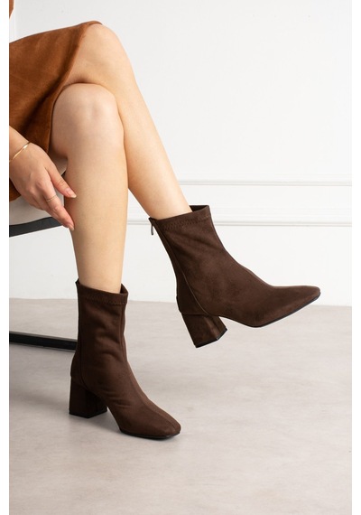 Dabab Shoes Lara Kadın Acı Kahve Süet Streç Küt Burun Fermuarlı 6 Cm Kalın Topuklu Bot Bootie Kahverengi Dabab Shoes Lara Kadın Acı Kahve Süet Streç Küt Burun Fermuarlı 6 Cm Kalın Topuklu Bot Bootie Kahverengi