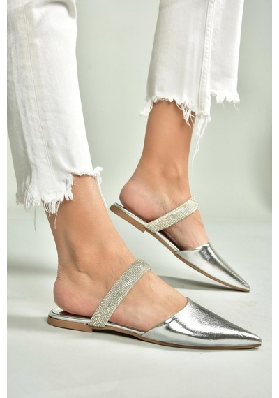 Fox Shoes U590491809 Gümüş Sivri Burunlu Kadın Terlik Gümüş-suni Deri