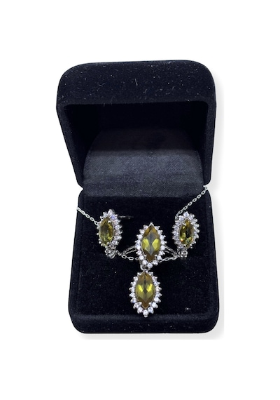 Oya Silver Beyaz Işıltı Çevrili Zultanit Gümüş Set&takım Model2