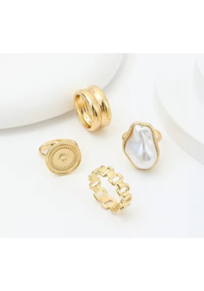 Girift Vintage Dyra 4 Adet Gold Yüzük Seti Beyaz Taşlı Gold