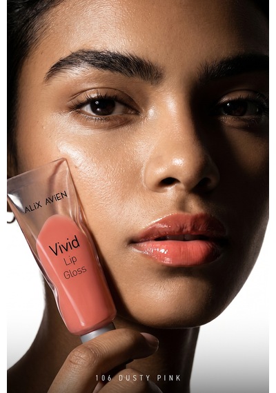 Parlak Bitişli Nemlendirici E Vitaminli Dudak Parlatıcı - Vivid Lipgloss 106 Dusty Pink Pembe