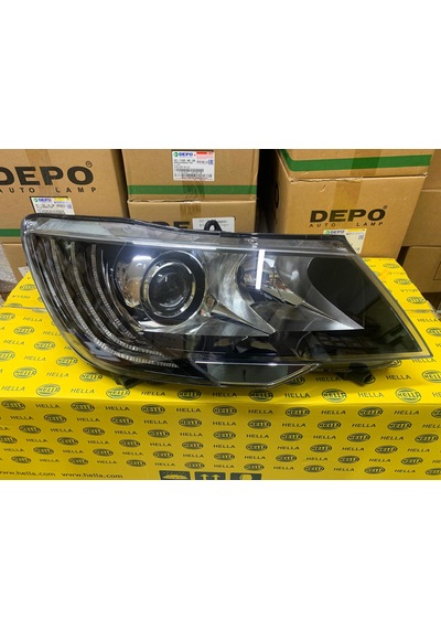 Skoda Superb 2013-2015 Arası Hella Sağ Ve Sol Far Takım Ledli D3s Xenon 3t1941017h / 3t1941018h
