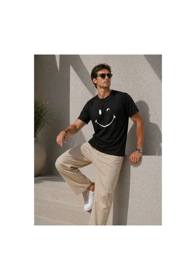 Butik İstanbul Erkek Minimal Gülümseyen Yüz Baskılı Tişört Kısa Kol Yazlık T-shirt - Siyah