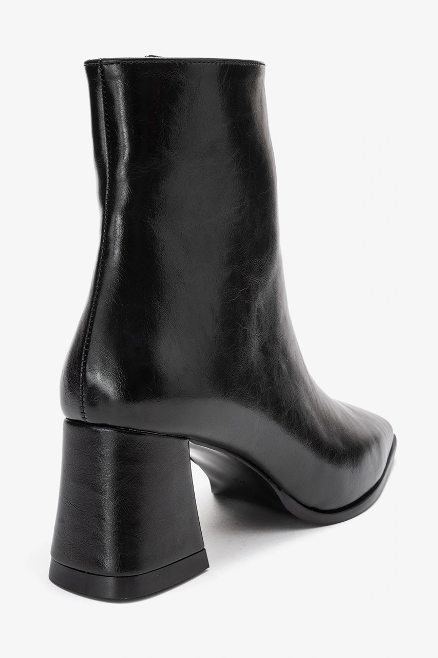 Luvishoes Luvi Shoes Arven Siyah Cilt Kadın Kalın Topuklu Bot Siyah-Cilt Luvishoes Luvi Shoes Arven Siyah Cilt Kadın Kalın Topuklu Bot Siyah-Cilt