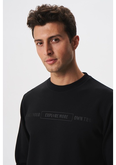 AR-MA Arma Erkek Slim Fit Su Geçirmeyen Scuba Kumaş İnterlok Bisiklet Yaka Sweatshirt K28124988801 Siyah AR-MA Arma Erkek Slim Fit Su Geçirmeyen Scuba Kumaş İnterlok Bisiklet Yaka Sweatshirt K28124988801 Siyah