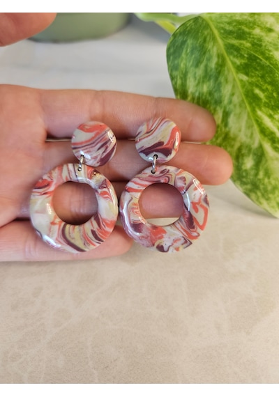 El Yapımı Polimer Kil Küpe - 14k Altın Kaplama Çelik Detaylı Ebru Desenli Halka Sallantılı Küpe Aura Swirl Ebruli