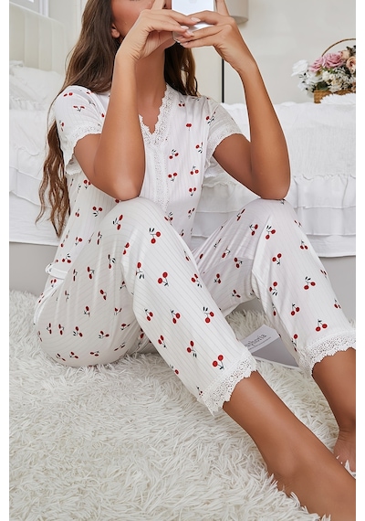 Merry See Özel Örme Kumaş Güpür Dantelli Kiraz Baskılı Kısa Kollu Pijama Takımı Beyaz