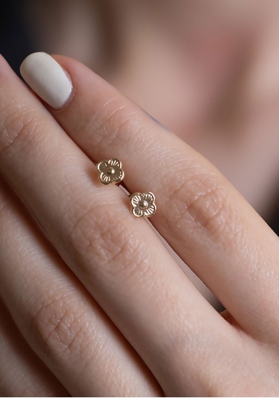 14 Ayar Altın Minimal Yonca Küpe 0,6 Mm Sarı Altın