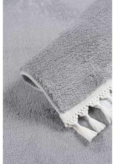 Vl Comfort Peluş Halı Beyaz Düz Saçaklı Açık Gri Ponpon Saçak