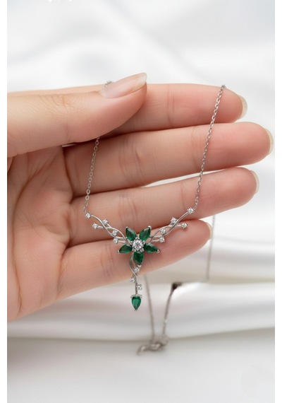 Çekirdekjewelry 925 Ayar Gümüş Zümrüt Taşlı Sarmaşık Kolye Rodyum