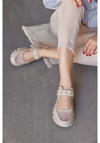 Melissa Bej Deri Taş Aksesuarlı Kadın Sneaker-Bej