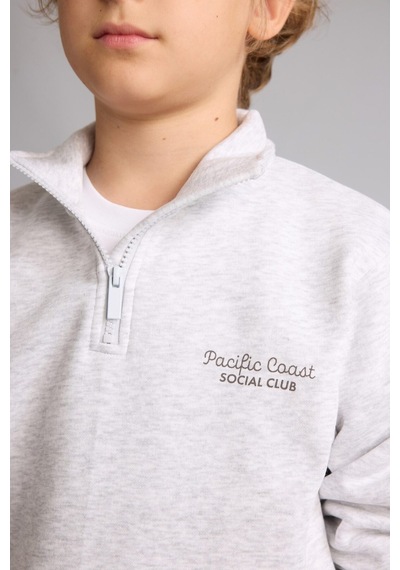 Defacto Regular Fit Yarım Fermuarlı Dik Yaka İçi Yumuşak Tüylü Yazı İşlemeli Sweatshirt Erkek Çocuk H9689a826wngr400 Gri-gr400