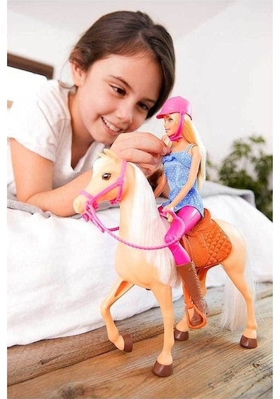 Barbie ve Güzel Atı Fxh13