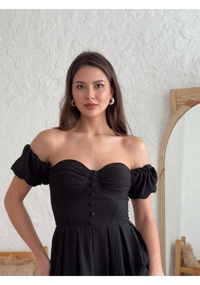 Fashion Cocktail Minik Puf Balon Kol Düğmeli İstiridye Göğüs Kuplu Düşük Omuz Kat Etekli Mini Elbise Siyah Fashion Cocktail Minik Puf Balon Kol Düğmeli İstiridye Göğüs Kuplu Düşük Omuz Kat Etekli Mini Elbise Siyah