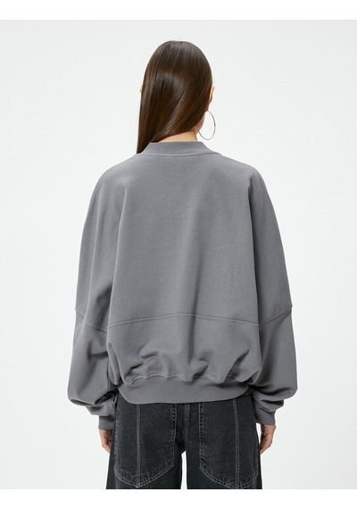 Koton Fermuarlı Sweatshirt Rahat Kalıp Yuvarlak Yaka Uzun Balon Kollu Pamuklu Gri 4sal10395ık Gri Koton Fermuarlı Sweatshirt Rahat Kalıp Yuvarlak Yaka Uzun Balon Kollu Pamuklu Gri 4sal10395ık Gri