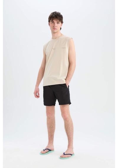 DeFacto Regular Fit Kısa Boy Cepli File Astarlı Beli Bağcıklı Düz Hafif Kumaş Deniz Şortu E5133AXNSBK27 DeFacto Regular Fit Kısa Boy Cepli File Astarlı Beli Bağcıklı Düz Hafif Kumaş Deniz Şortu E5133AXNSBK27