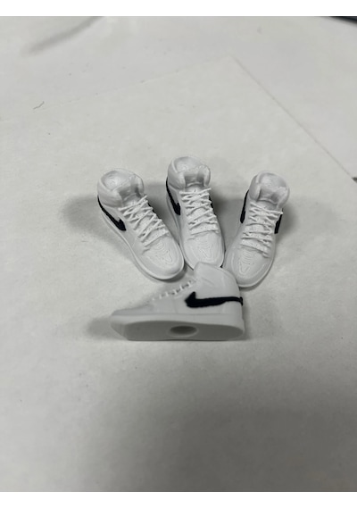 Supreme Dekor Halı Paspas , Lv Beyaz Vites Poları , Supreme Ayna İpi , Ayakkabi Sibop Kapağı