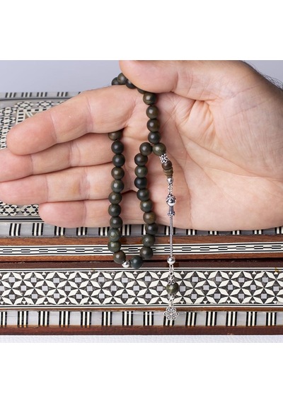 8 Mm Haki Renk 925 Ayar Gümüş Püsküllü Küre Kesim Pelesenk Tesbih