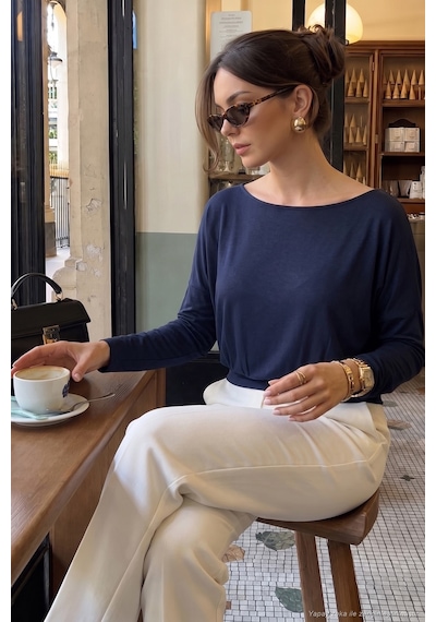 Lela Vücuda Oturan Kayık Yaka Uzun Kollu Yumuşak Örme Bluz Kadın Bluz 5866853 Lacivert