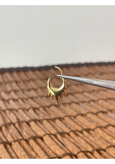 316 L Cerrahi Çelik Anti Alerjik Alev Modeli Kilitli Halka Piercing 8mm X 1,2 Mm Altın