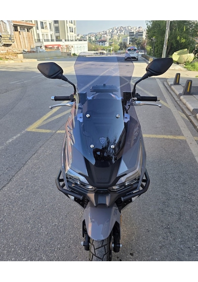 Motocam Rks Freccia Ön Cam 2022-2026 Model 55cm Füme Renkli 4mm Kısa