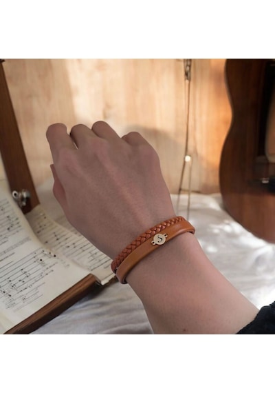 Archin S Harfine Özel Yuvarlak Motifli Kahverengi Derili 14 Ayar Altın Plakalı Hediye Bileklik-401harf S Archin S Harfine Özel Yuvarlak Motifli Kahverengi Derili 14 Ayar Altın Plakalı Hediye Bileklik-401harf S
