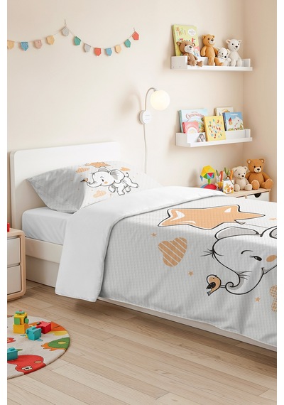 Evimde Bambaşka Yıldızlı Fil Çocuk Odası Tek Kişilik Pike Takımı - Yıldız Bulut 160x220 CM Kapitone Yatak Örtüsü Evimde Bambaşka Yıldızlı Fil Çocuk Odası Tek Kişilik Pike Takımı - Yıldız Bulut 160x220 CM Kapitone Yatak Örtüsü