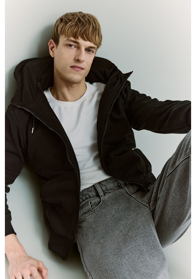 Defacto Şişirilebilir Boyun Yastıklı Fermuarlı Sweatshirt H8716ax26aubk81 Siyah-bk81