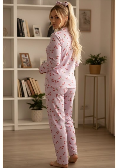 Siyah İnci Yumuşak Tuşe Kışlık Fitilli Düğmeli Pamuklu Örme Pijama Takım 7980 Lila Kiraz Siyah İnci Yumuşak Tuşe Kışlık Fitilli Düğmeli Pamuklu Örme Pijama Takım 7980 Lila Kiraz