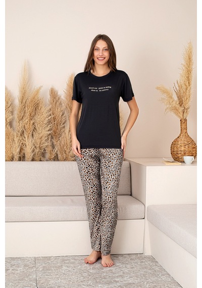 Nisanca Slim Fit Desenli Kısa Kol Mevsimlik Kadın Pijama Takımı Leopar
