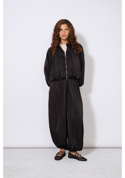 Düşük Omuzlu Fermuarlı Dokulu Saten Bomber Ceket Siyah