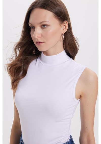 Tudors Kadın Regular Fit Klasik Kesim Viskon Kumaş Balıkçı Yaka Sıfır Kol Beyaz Bluz-34811 Beyaz