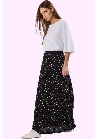 Ersefa Moda Tesettür Regular Çiçekli Desen Günlük Maxi Boy Puantiye Desenli Çan Dokuma Etek Siyah