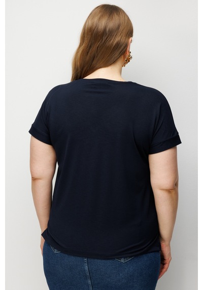 On Kadın Büyük Beden V Yaka Parçalı T-shirt 71476 Lacivert