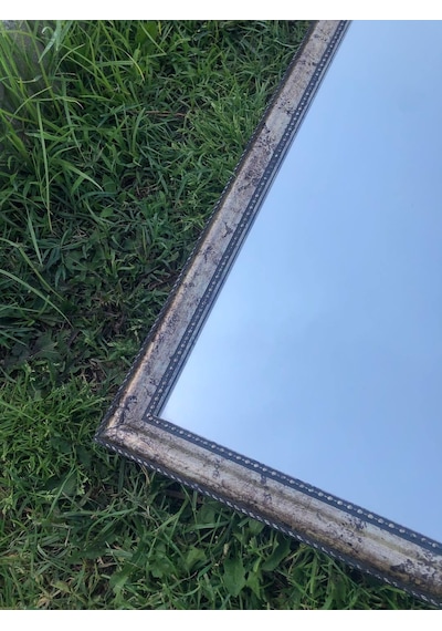 Vintage Plastik Çerçeveli Desenli Ayna 58,5X67,5Cm Hasarlı - Deko
