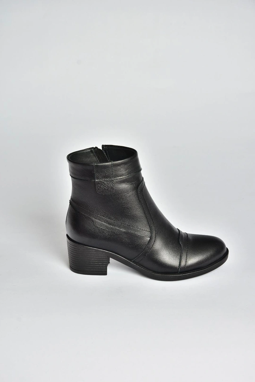 Fox Shoes V555567203 Siyah Alçak Topuklu Comfort Ortopedik Taban Kadın Bot Siyah-hakiki Deri Fox Shoes V555567203 Siyah Alçak Topuklu Comfort Ortopedik Taban Kadın Bot Siyah-hakiki Deri
