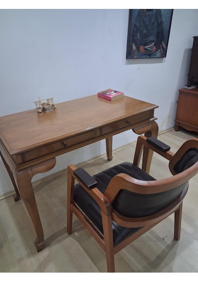 Çalışma Masa Klasik Alt St 90630 Dilimli Sandalye Lüks Klasik Ceviz Renk Model Kahverengi Çalışma Masa Klasik Alt St 90630 Dilimli Sandalye Lüks Klasik Ceviz Renk Model Kahverengi