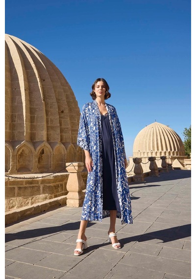 Monamise Kadın Dantelli Dekolteli Yaprak Desenli Kimono Takımı 23038 Çok Renkli