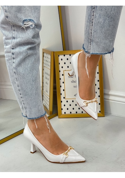 Ervanın Butiği Beyaz Cilt (MossCross) Toka Detay Kadın Stiletto
