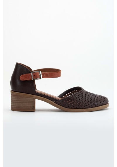 Analin Shoes Kadın Hakiki Deri Burnu Kapalı Delikli Sandalet Kahve