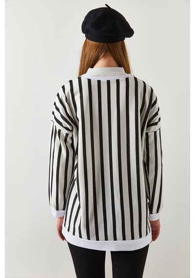 Armonika Kadın Siyah Çizgili Yuvarlak Yaka Oversize Sweatshirt Arm-22y001191