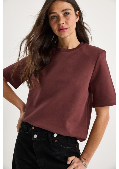 Shade Kadın Bisiklet Yaka Vatkalı Pamuklu Basic T-shirt 241134 60283128 - Koyu Kızıl Kahve Çok Renkli Shade Kadın Bisiklet Yaka Vatkalı Pamuklu Basic T-shirt 241134 60283128 - Koyu Kızıl Kahve Çok Renkli