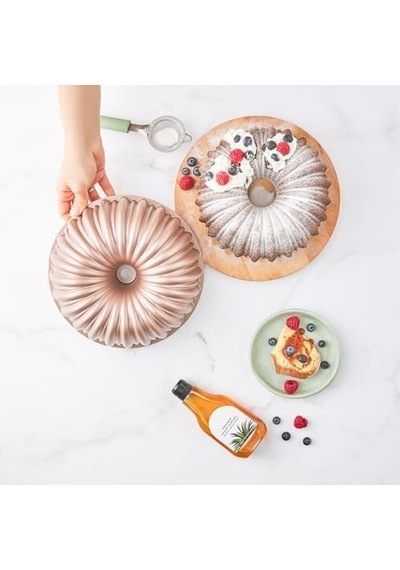 Cake Pro Dilimli Rosegold Döküm Kek Kalıbı .