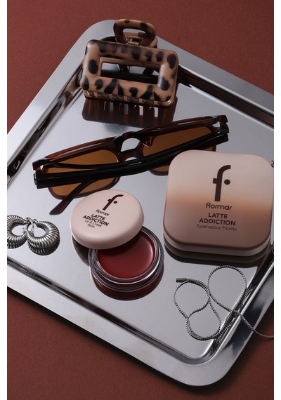 Flormar Latte Doğal Renk Veren Parlak Bitişli Dudak Ve Yanak Balm'ı 002 Cnnmon Blend