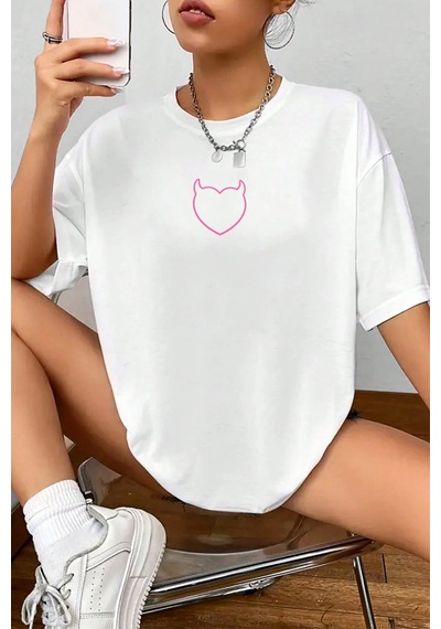 Unisex Şeytan Kalp Baskılı Oversize Tshirt Beyaz